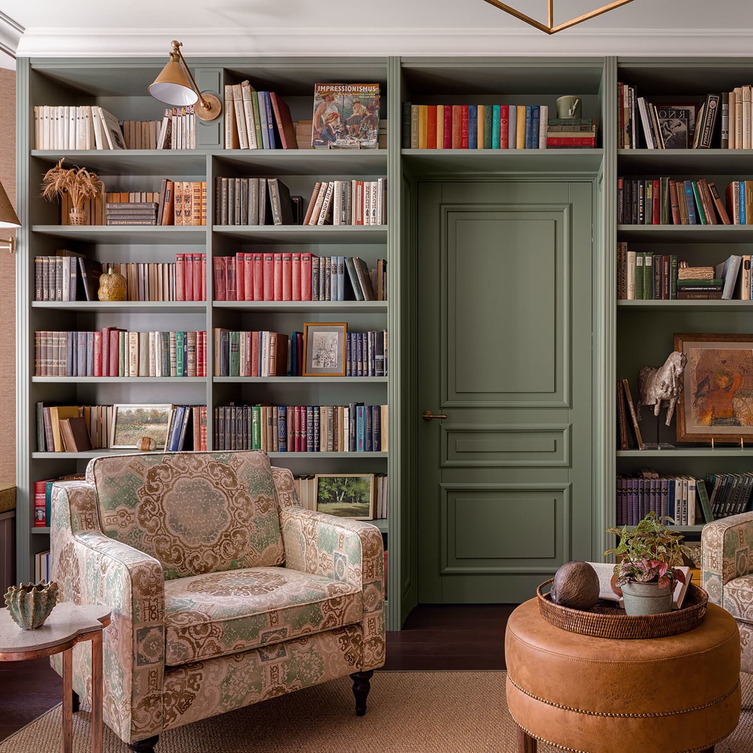 Bookshelf for home clearance library